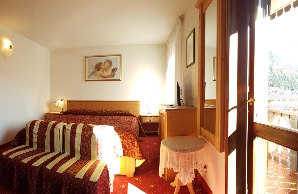 Villa Elena B&B Hotel San Martino Di Castrozza Exteriér fotografie