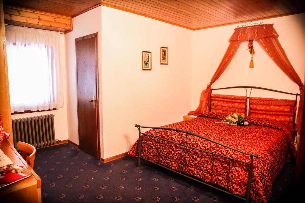 Villa Elena B&B Hotel San Martino Di Castrozza Exteriér fotografie
